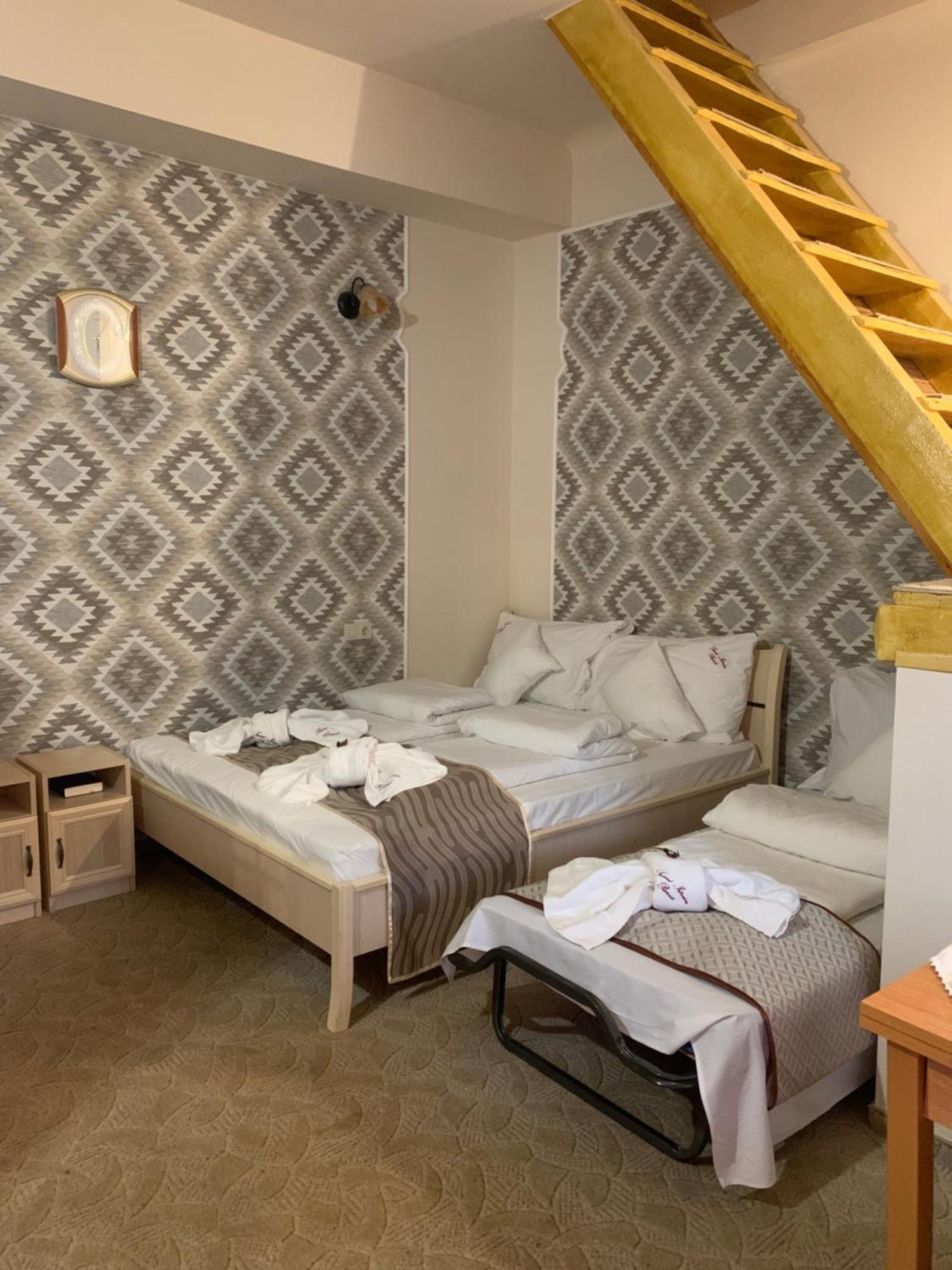 Szent István Wellness Panzió Makó Exterior foto